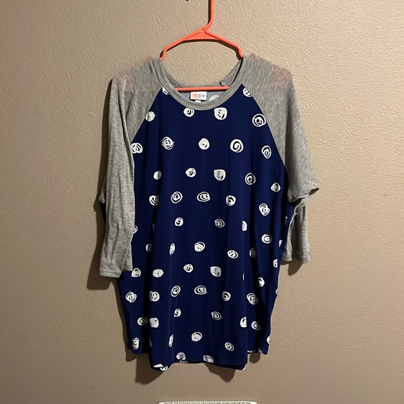 3/4 sleeve tshirt - Picture 1 of 2